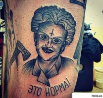 Врач решил уберечь людей от нелепых татуировок