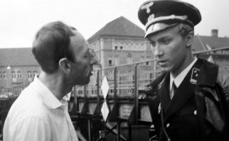 Пара кадров со съёмок.