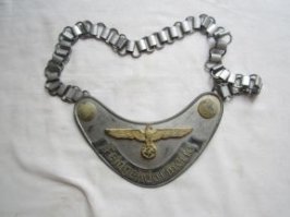 А горжеты предполагается уже выдавать "господам полицаям"?