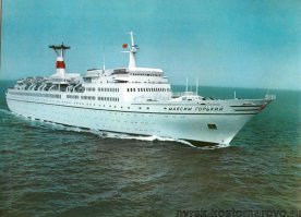 Ну допустим, "Космонавт Юрий Гагарин" перестал представлять собой особую ценность, с развитием технологий связи потребность в судах космического флота отпала. Но вот то, что в Аланге был порезан весь гражданский советский и российский флот (в том числе и один из самых современных "Максим Горький", распилен на металл в 2009 году), этого простить никак нельзя. Зато теперь закупаем всякую древнюю рухлядь, которая только в пределах Чёрного моря мотается (например, "КНЯЗЬ ВЛАДИМИР", это бывший французский "Eagle" 1971 года постройки, чуть ли не единственный круизный теплоход на данный момент).