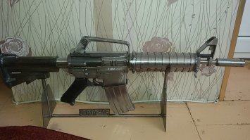 Пфф, я каждый день подобной х.ернёй на работе занимаюсь,   А CAR-15 в масштабе 1:1 в рабочее время слабо сварить? ;)