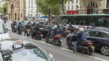 Если вы про так называемое "междурядье" то оно в большинстве стран остаётся спорным. Но им продолжают пользоваться.