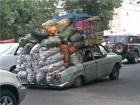 Чудеса погрузки и грузоперевозок: человек-муравей и его сила