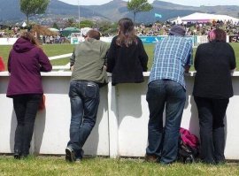 27 неоднозначных фото в стиле "Показалось", скрывающих подвох