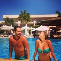 Дрыщ?? Вы серьезно? Это более чем нормалное соотношение роста/веса для человека, который ведет активный образ жизни и занимается спортом. Судя по всему для Вас дрыщ тот, у кого  нету пивного живота и лишнего жира.
Пожалуйста пример:
Кирилл Капризов
Хоккеист
Российский хоккеист, нападающий клуба Континентальной хоккейной лиги ЦСКА. Воспитанник новокузнецкого хоккея. На драфте НХЛ 2015 года был выбран клубом «Миннесота Уайлд» в пятом раунде под общим 135-м номером. Чемпион зимних Олимпийских игр 2018 года. 
Родился: 26 апреля 1997 г. (возраст 21 год), Новокузнецк
Рост: 1,8 м
Вес: 88 кг

При этом если видели Кирилла вживую он очень плотно сложен, крепыш такой, остальные хоккеисты с его ростом смотрятся худее

Еще пример:
Евгений Малкин, хоккеист
86 кг при 1,91 (!) - а он крепкий и здоровый как бык

Никита Кучеров, хоккеист
77 кг при 1,83 - и это лучший бомбардир в НХЛ в этом сезоне (на данный момент)