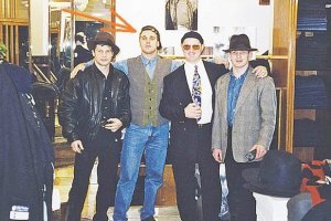 Сергей Ананьевский - Культик (1962-1996)
* Первый президент Федерации пауэрлифтинга СССР и главный тренер сборной команды России;
* Бригадир Ореховской ОПГ;