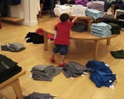 Подсмотрено в магазине: детки и их родители