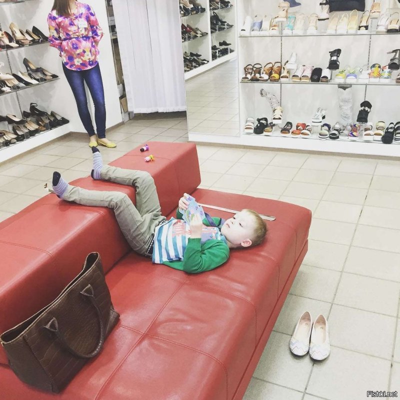 Подсмотрено в магазине: детки и их родители