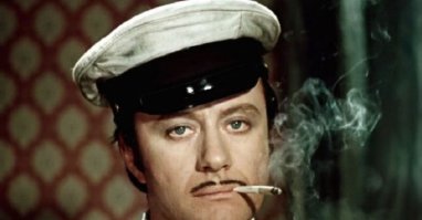 Моя мечта: 
купить белые штаны и укатить в Рио, на карнавал.