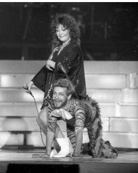 Собачка курильщика и собачка здорового человека