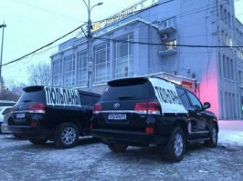 Девочки, девушки, женщины, с праздником!