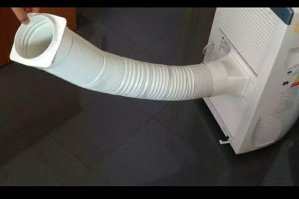 Это труба от мобильного кондиционера.