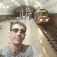 в прошлом году. Волгоград, станция площадь Ленина.