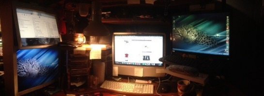 не геймер) но мне так удобнее. да и каждый моник под свои нужды