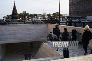 Баку, выход на набережную 14 ступенек, эскалатор в подземном переходе на фотоэлементах...вот теперь действительно всё....Вилли, Вилли - это планета гиподинамиков, её не спасти!!!