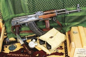 Точно, румынский !
"Что касается копии советского АК   РМ Md.86, то она появилась после того, как Румыния отказалась приобретать лицензию на производство автоматов Калашникова, адаптированных под новый калибр 5,45х39 мм. Румынские оружейники решили самостоятельно адаптировать под новый патрон те автоматы, которые стояли на вооружении национальной армии   РМ Md.63 и РМ Md.65."