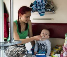 мотаюсь в поездах раз 15-16 за год, откровенно секси встречаются очень редко, а красавицы - почти в каждой поездке