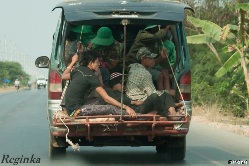 Самая страшная жесть по перевозкам - в Камбодже. Такое ощущение, что тамошние жители каждый день пытаются поставить новый рекорд.