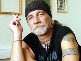 Меринов классный мужик!)) зачёт ему!