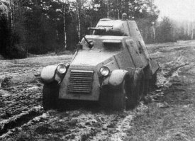 Согласен, что данный аппарат и близко не похож на БА-11.... но у вокзала станции Венёв в Тульской области (на Вашем фото) был построен в 2013 году недействующий макет. Любопытно, что сведений о железнодорожном варианте БА-11 нет. Похоже, что такой вариант шасси -тоже фантазия реконструкторов.