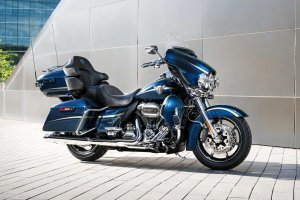 бабки на ветер при покупке этого чудо. Лучше за такие бабки купить harley davidson cvo limited от 3 748 000 рублей
