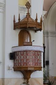 "Значит, нужно привлечь тех, кто тупо выполнит тупой приказ в стиле "мне все равно, но чтобы к утру было готово"
Вот не понял. Заказать самоходку у "Baldwin Locomotive" это примерно то же, что заказать вентилятор у ОКБ имени Ильюшина. 

"В правой части боевой рубки находился тот самый привет от папаши, остаток спонсона, которому «Прист» и обязан тем, что его так назвали   специальная цилиндрическая башенка, в которой на турели крепился пулемет."
"Прист" - "священник". Католикам и так понятно, а всем остальным не мешает рассказать, что в западных церквях проповеди читались со специального балкончика - кафедры, которая по традиции примерно так и выглядела: