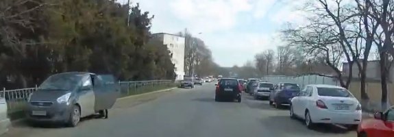 Пестец, на такой дороге обгоняют только дебилы!