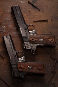 О! Наконец то в подборке присутствует Springfield.  
Я бы еще добавил Cabot Gun