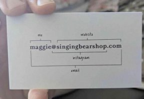 Круто и лаконично. Имя, веб-сайт, е-mail, инстаграм.