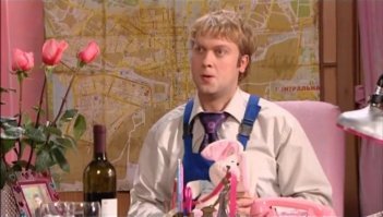 Молоток с розовой рукояткой Подарок Дулина Михалычу, что-ли? К 8 марта