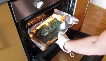 Это не эксперимент. Это прогрев видеокарты, который реально может помочь. Погуглите, кто не в курсе. Единственное, пластиковые детали надо защитить.