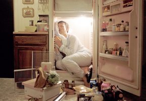 Тепло ли в этих квартирах? Об этом архитекторы и строители умалчивают. К сожалению, скорее всего да.(ц.)
О чем сожаление? В Швейцарии круглый год африканская жара, тогда можно жителям посожалеть.