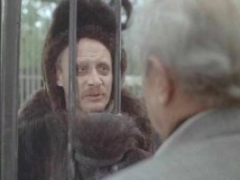 Может там сидел такой же тип , как персонаж фильма "Шкура"?