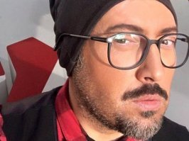 Неа! Это "Диииима, Дима Коляденко" :)