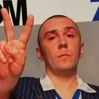 Помнится в одном из интерью лет 15 назад, Шнур сказал: "Если группа Ленинград просуществует ещё больше 5 лет, то можете смело пустить мне пулю в лоб." Сдаётся мне очередное нагибалово.