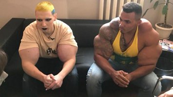 так правильнее. сразу руки-базуки вспомнились