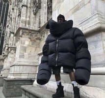 Интересно такого в "Пятерочку" за продуктами послать...