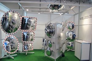 в глаза диоды, другие части тела покрасить фосфором....
а зеркала на дороге не в домёк установить?!