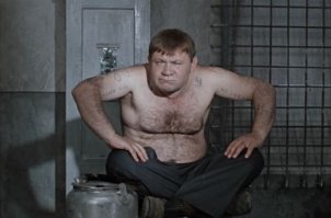 Кто кого имеет?!