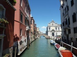 был в начале июня, очень понравилось, ничего не воняет, погода была чудесная