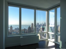 Вот мечта многих "прогрессивных" людей времен перестройки, когда они считали, что это верное решение "нужно валить из этой страны" :)

вот такой вид из окна, и у кого то так получилось (у единиц)
но даже у этих единиц, кто все таки этого добился, только такой вид из окна и радует, потому что если спуститься с небес на асфальт города, то там ходят чужие люди и еще и на не русском разговаривают :)