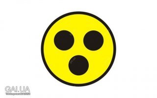 Учи правила.
Устанавливается на тр-м средстве :
1. Водитель глухой и немой.
2. Водитель глухой.
3. Водитель и то, и другое.