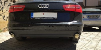 За парковочное место стою насмерть