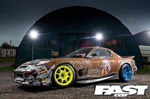 Последний вариант это стилизация под Rat Look. 
Есть такое направление в автотюнинге, когда автомобиль снаружи выглядит как дерьмо, но с крутым фаршем внутри.