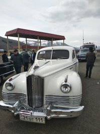 Вот в Армении видел в доме-музее Туманяна сходняк какой то был по случаю его рождения и там много таких было.