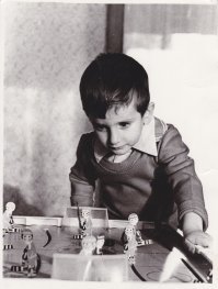 Я, лет 35 назад.