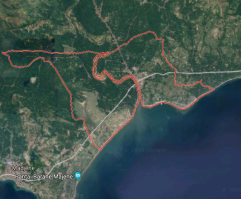 Что и требовалось доказать. Дополнение к моему комменту. Вот что показывает нам гугля. В красном квадратике предположительное место деревни. А как всем видно, выше на реке городок. Не большой, но. От него водопровод протянуть раз плюнуть. Но его нет. А зато есть мечети, магазины, банк и проч. Ну и бабки при деле безусловно. Повторюсь. "Дебилы, бл..!"