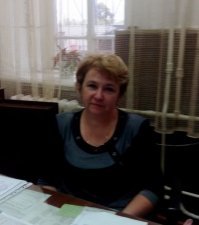 Кто это?
Знакомьтесь, а это любезнейшие, Кузнецова Людмила Викторовна.
Тот самый директор школы №13 г.Барнаул. Тот самый директор, который не может, не хочет, по видимому не умеет защищать своих подчинённых, перед явными ханжами. Далее будет ссылка на ресурс, где опубликовано интервью,
с данной госпожой. Я бы конечно мог надёргать оттуда не мало чего. Но так как будет понятно что выдрано из контекста, предлагаю Вам судари и сударыни, самим прочитать сиё интервью. В некоторых местах будет видно как данный директор просто "плывёт" и переходит на "сам дурак". Не, ну понятно, обгадилась мадам знатно. 
 Вот ссылка - 

PS И да вся инфа из открытого доступа, хакерство и прочая противозаконная деятельность тут не при чём.