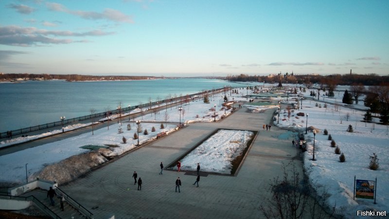 Тепло у вас там.
А у нас неделю только, как Волга вскрылась. 
А Которосль во льду еще.