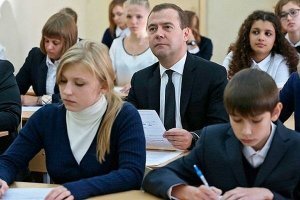 неужели за парту сел?
давно пора, и действительно позитивно.